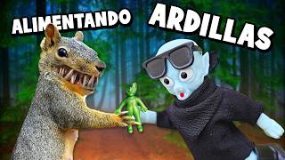 Marcianito Alimenta Ardillitas