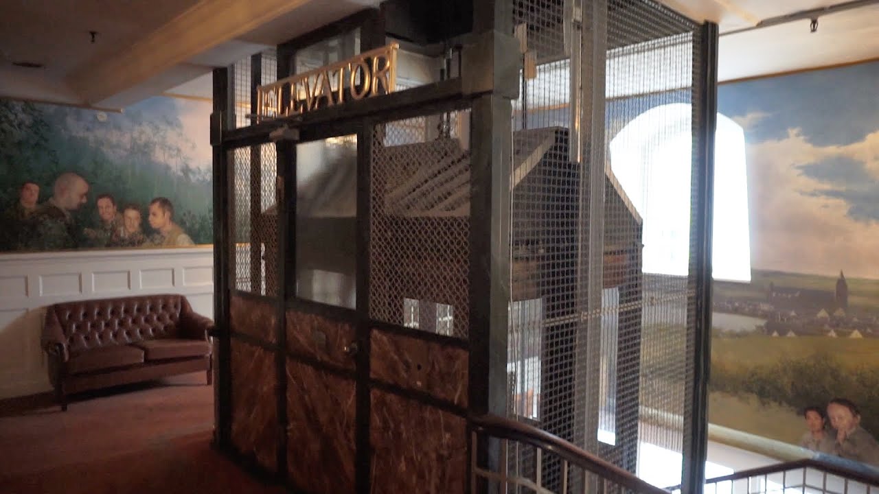 BEAUTIFUL exquisite 1902 Titan traction elevator (mod by KONE) @ Hotel Royal, Aarhus, Denmark