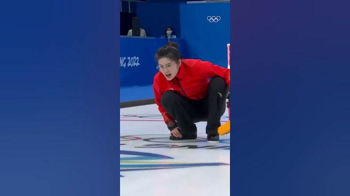 It's Monday, start your day right by experiencing the joy of curling. 🔊🥌