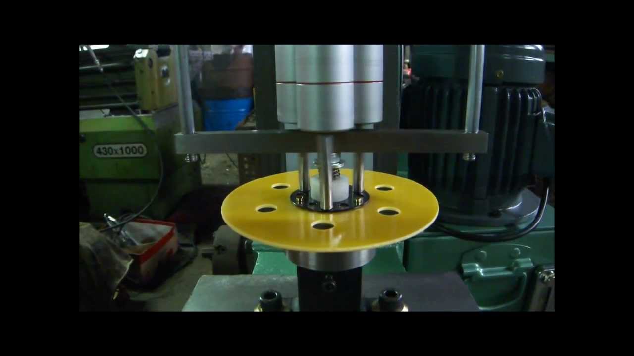 TC152-3D Multi-Spindle Riveting Machine 愛托力三軸油壓鉚釘機 - YouTube