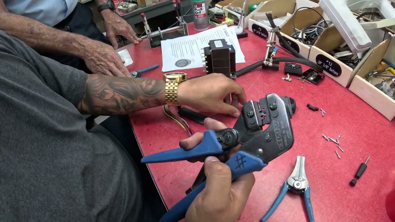 Hirose 24 Pin Connector