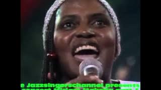 ▶Miriam Makeba - A Luta Continue (In concert 1980)