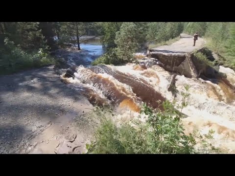 Верхняя Салда в розливе - жуткое зрелище. Real video