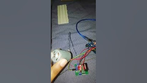 Control motor speed and direction with Arduino using L298 motor driver