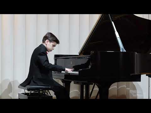 Видео: Людвиг ван Бетховен Соната для фортепиано № 8 до минор, oп. 13 («Патетическая») исп. Андрей Гончаров