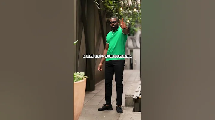 How to Pose | Easy Poses Ideas - Chris Kabeya #shorts