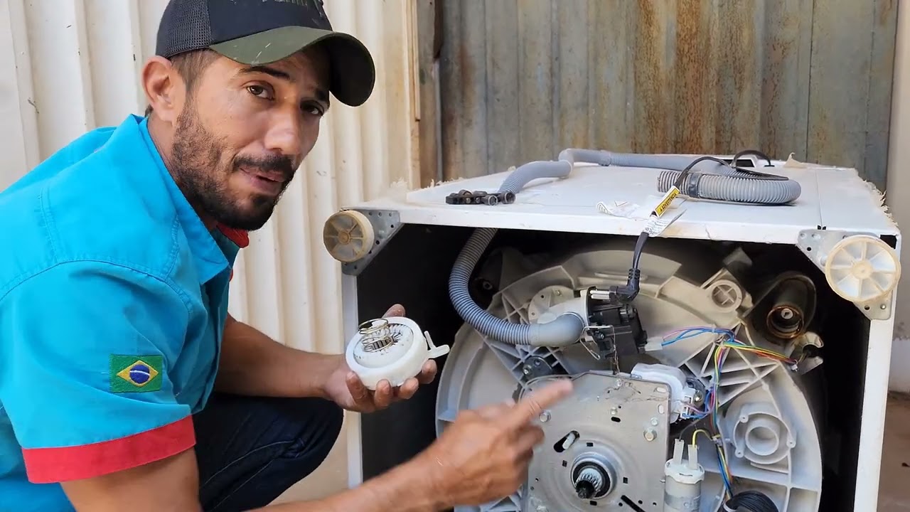 Máquina Brastemp BWK 14, ao centrifugar fazendo barulho estranho e sujando as roupas, saiba porque.