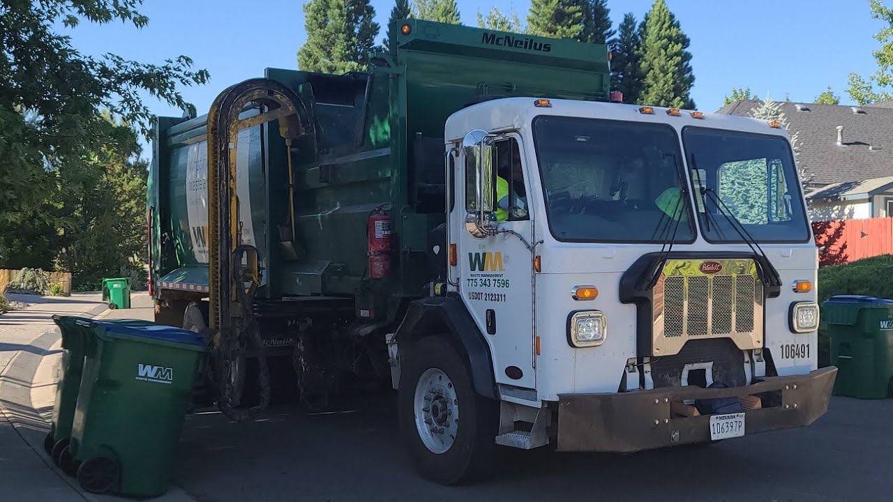 Waste Management 2 McNeilus ZR and McNeilus M/A Garbage Truck on Carson