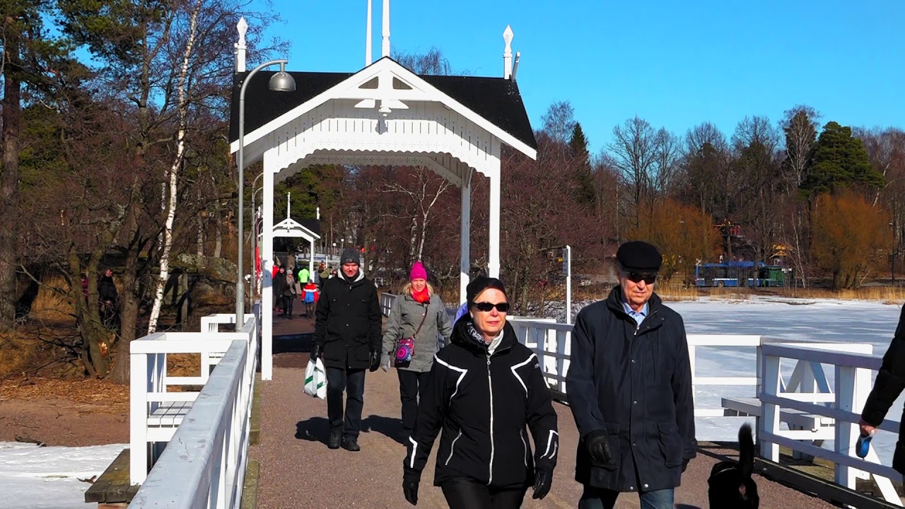 Emme koskaan ole yksin Romanos