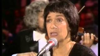 Video thumbnail of "Ewa Demarczyk - Nähe des Geliebten (ZDF 27.8.1977 - live)"