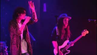 Download lagu Grouplove 'I'm With You' (Live From The Seesaw Tour)