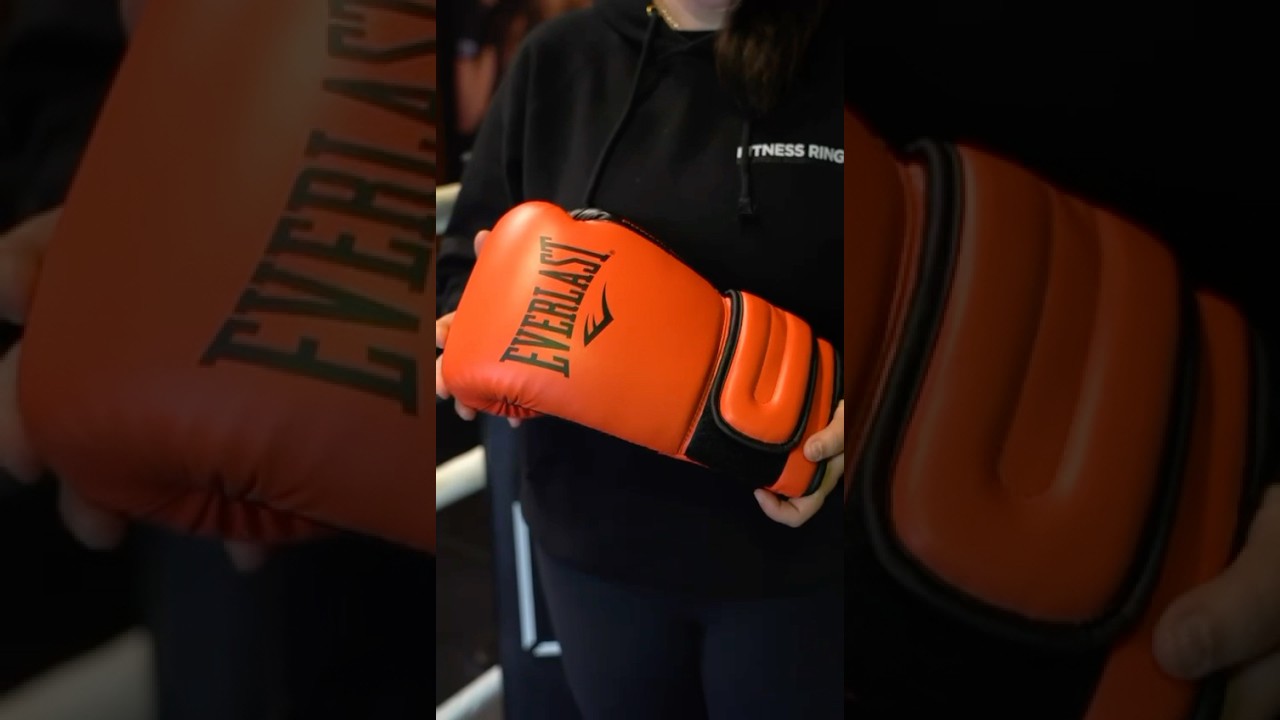 🥊 Gloves on, excuses off. Tonia has got the lowdown on Everlast gloves and why size really matters!