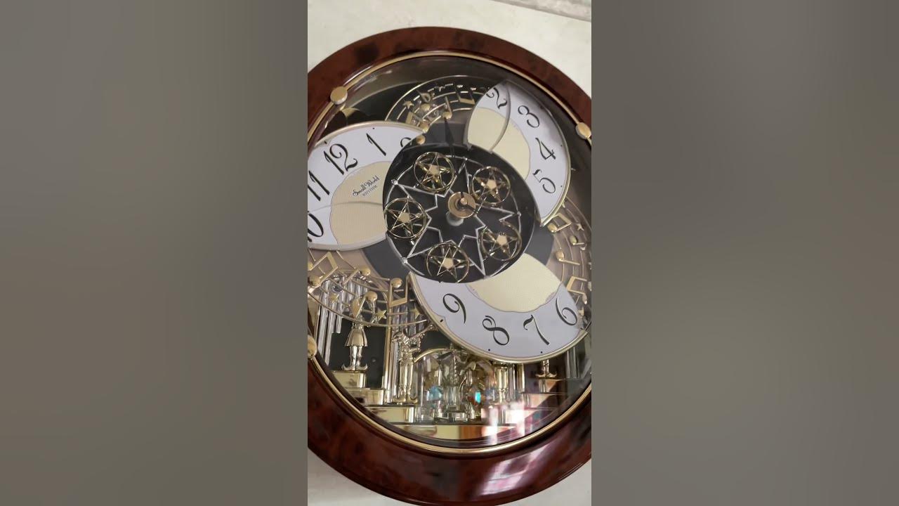 RHYTHM Woodgrain Stars Clock 4MH843WS23 （スモールワールド「Woodgrain Stars」リズム