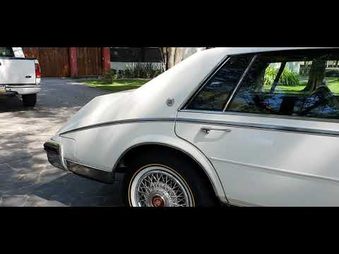 Cadillac Seville 1984. 54,000 millas