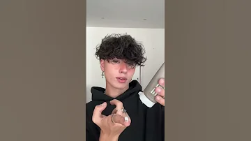Wavy Hair Tutorial 