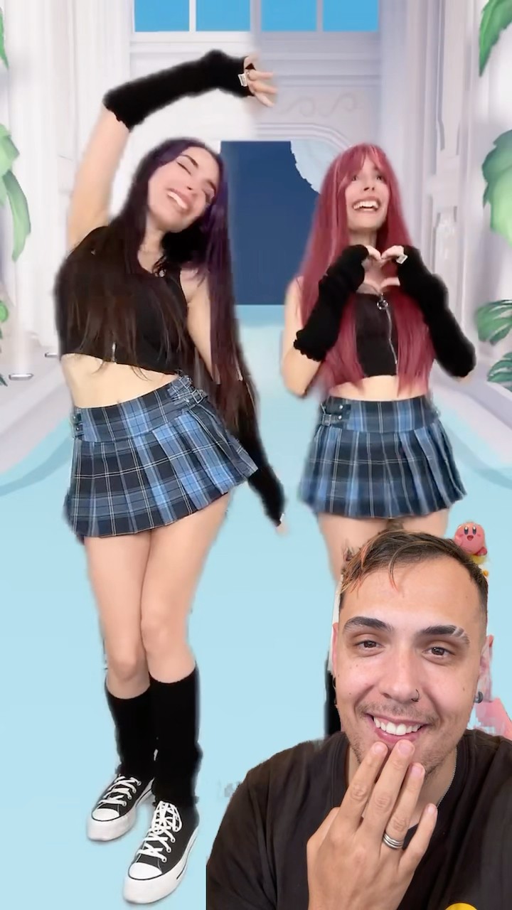 Lyna pelucas no sabe posar ?