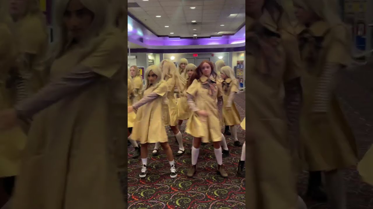 M3GANS DANCING 