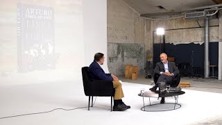 Arturo Pérez-Reverte presenta «Línea de fuego», en conversación con Sergio Vila-Sanjuán