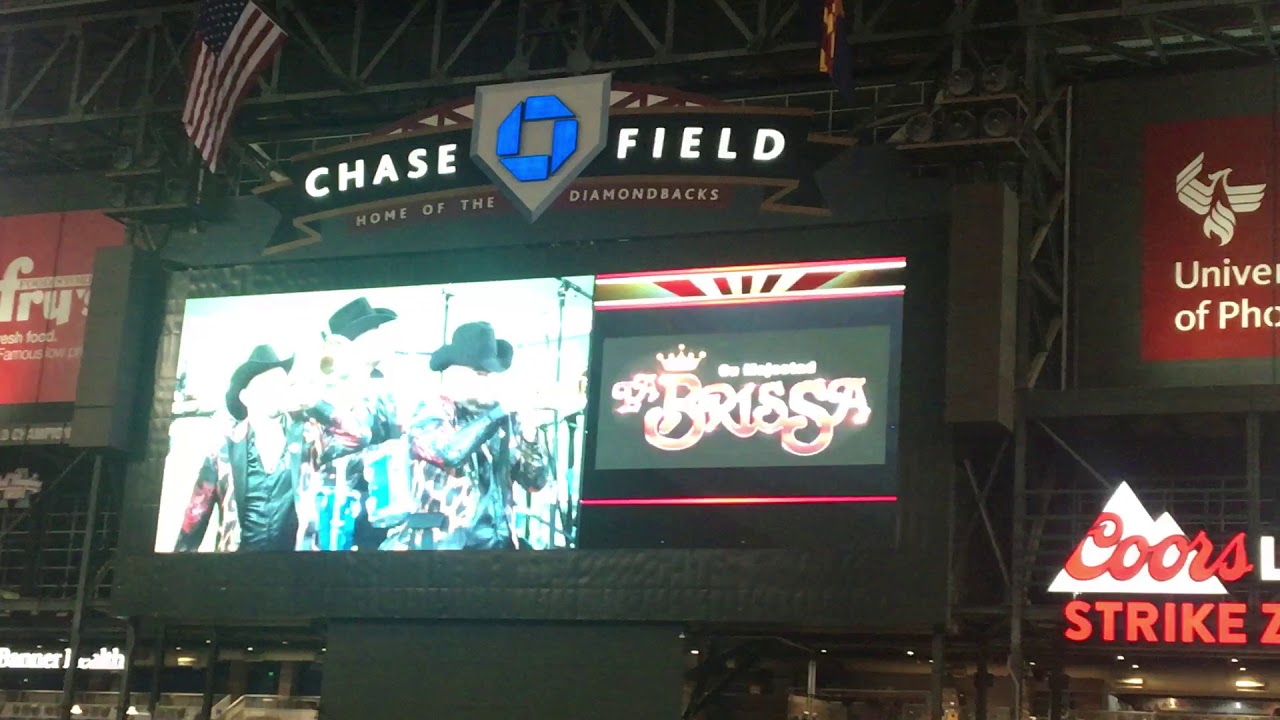 La brissa desde el chase field phoenix az YouTube