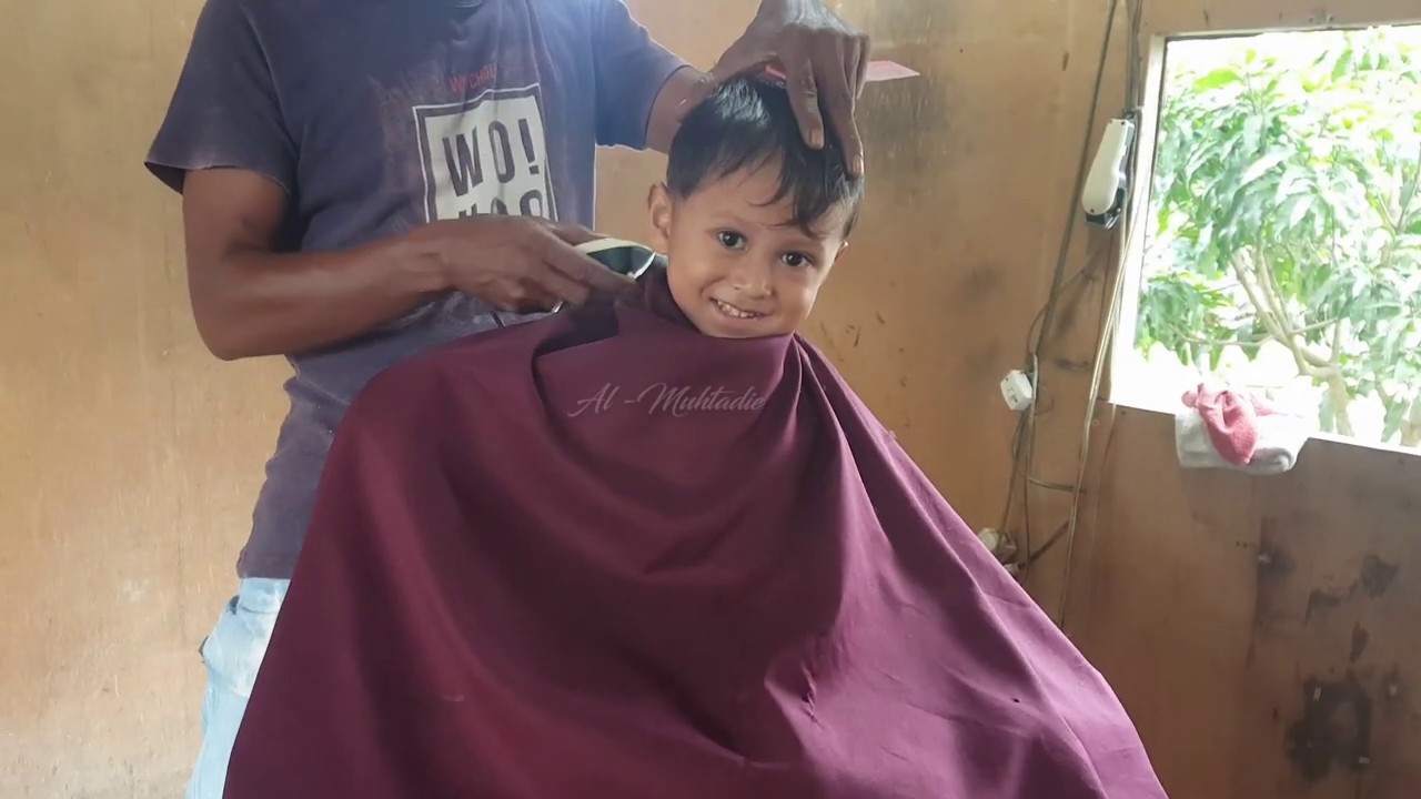 Kawan Kawan apa masih nangis saat  potong  rambut  Lihat 