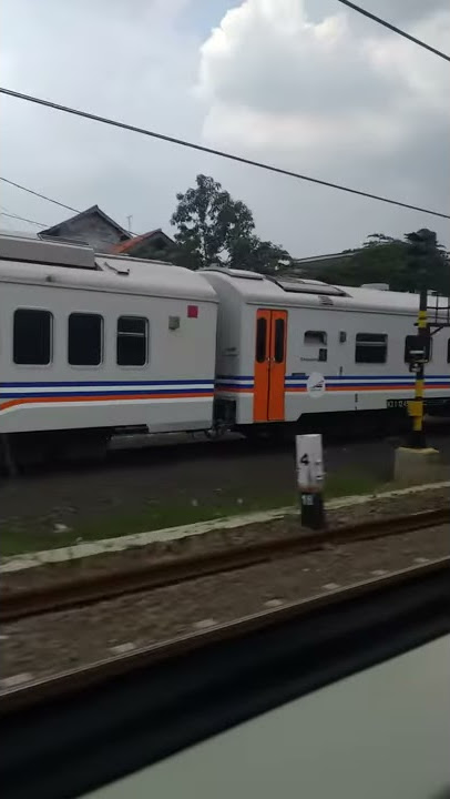 Balapan argo parahyangan vs singosari