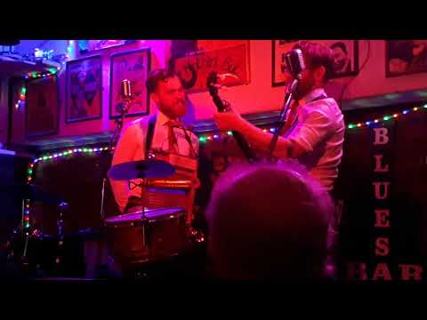 The Washboard Resonators - Dueling Banjo/Washboard - Ain't Nothin' But … 06/08/2019