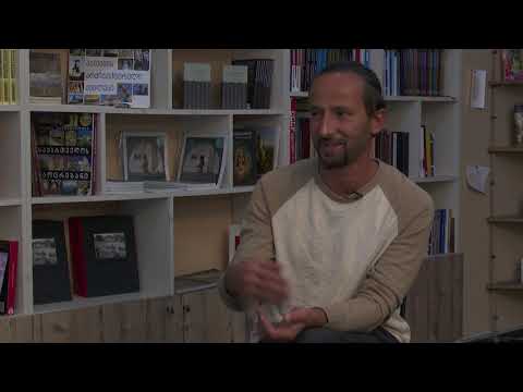 ბიბლიოთეკა-“ყოჩაღი გოგოები საქართველოს წარსულიდან” – ახალი წიგნი “ზოლიანი კატასგან”