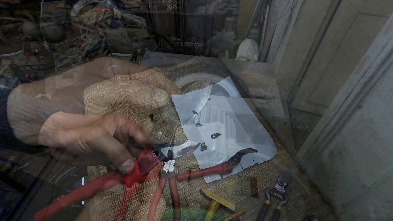 Очередная переделка бюджетного секатора.