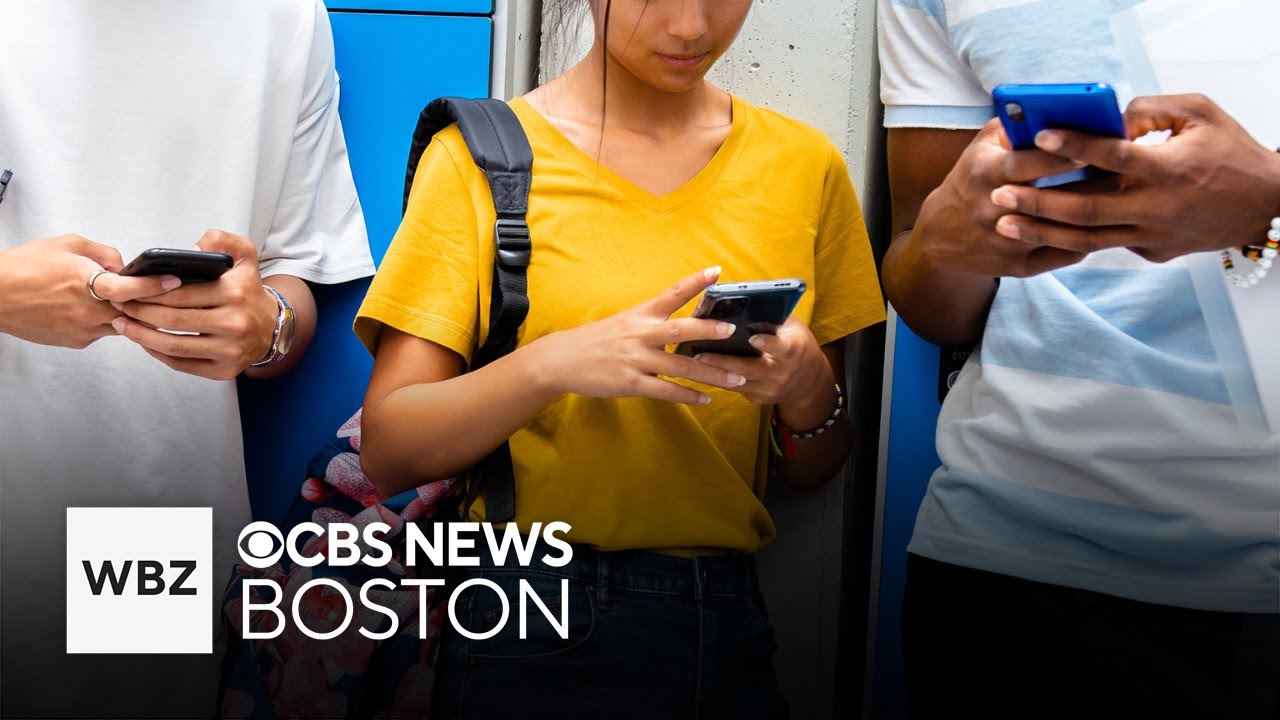 Mass. lawmakers may consider cellphone ban in schools - YouTube