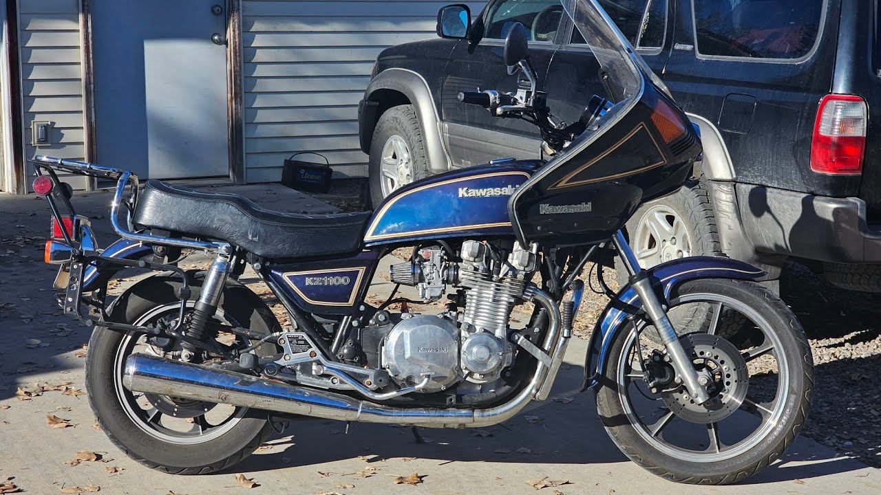 1981 Kawasaki KZ1100. Cracks 100mph, Top speed??? - YouTube