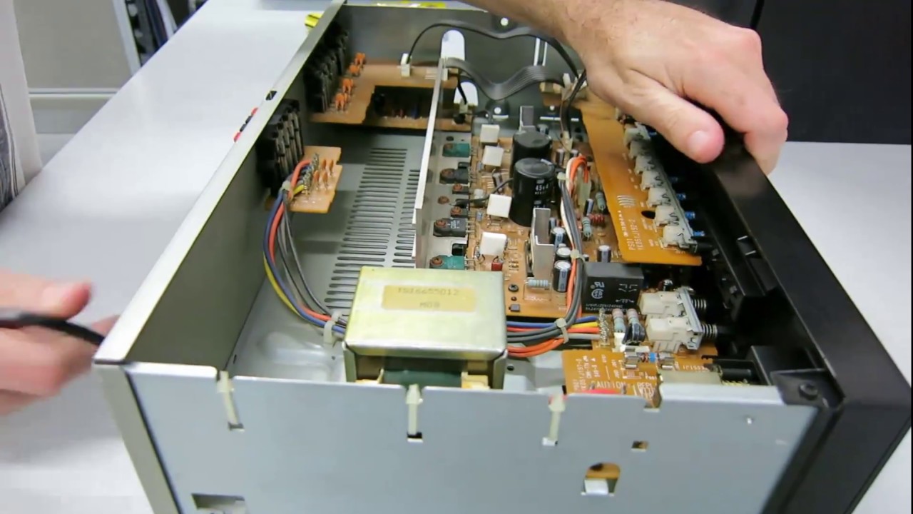 Partes de un amplificador de audio