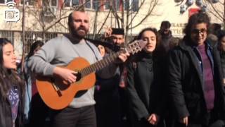 Aüden Ihraç Edilen Akademisyenlerden Şarkılı, Ağaç Dikmeli Protesto