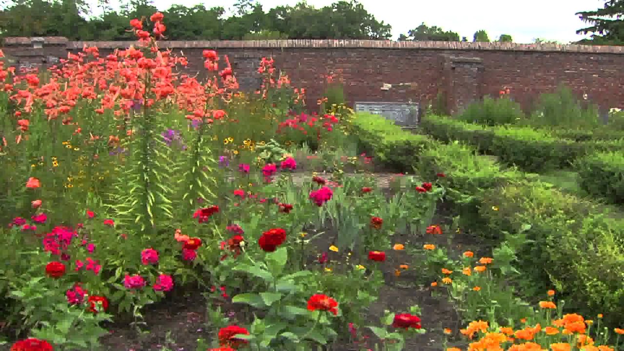 UVM's Leonard Perry Explores the Grounds & Gardens of Fort Ticonderoga