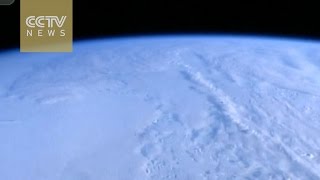 Progress 62 cargo resupply spaceship arrives at ISS