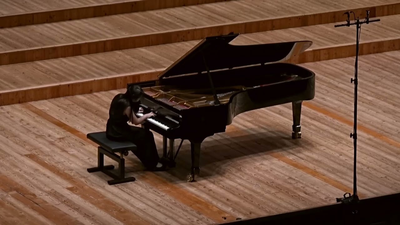 2025 MONICA ZHANG Mussorgsky Pictures at an Exhibition in Sala Verdi