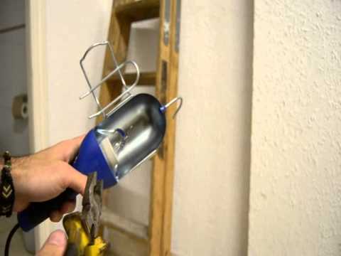 Reparaciones domesticas - Como sacar bombilla rota - YouTube