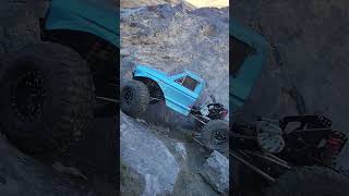 Crawling Straight Up the Crack. #rclife #shorts #scalerc #rcoffroad #rccrawler #radiocontrol