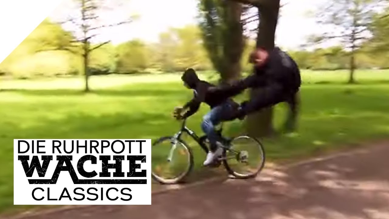 Fly like Smolik: Smolik auf Jagd nach Tätern | Best-of #Smoliksamstag | Die Ruhrpottwache | SAT.1