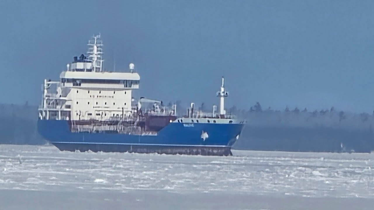 360° view  Great Lakes Shipping entering the port of Cheboygan mi February 2026 VR