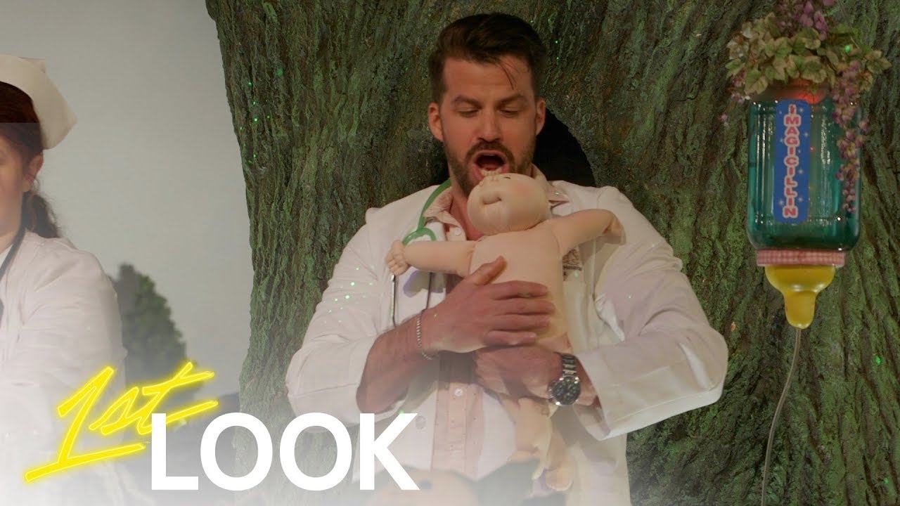 Johnny Bananas IS THE FATHER (of this Cabbage Patch Baby) 1st Look TV