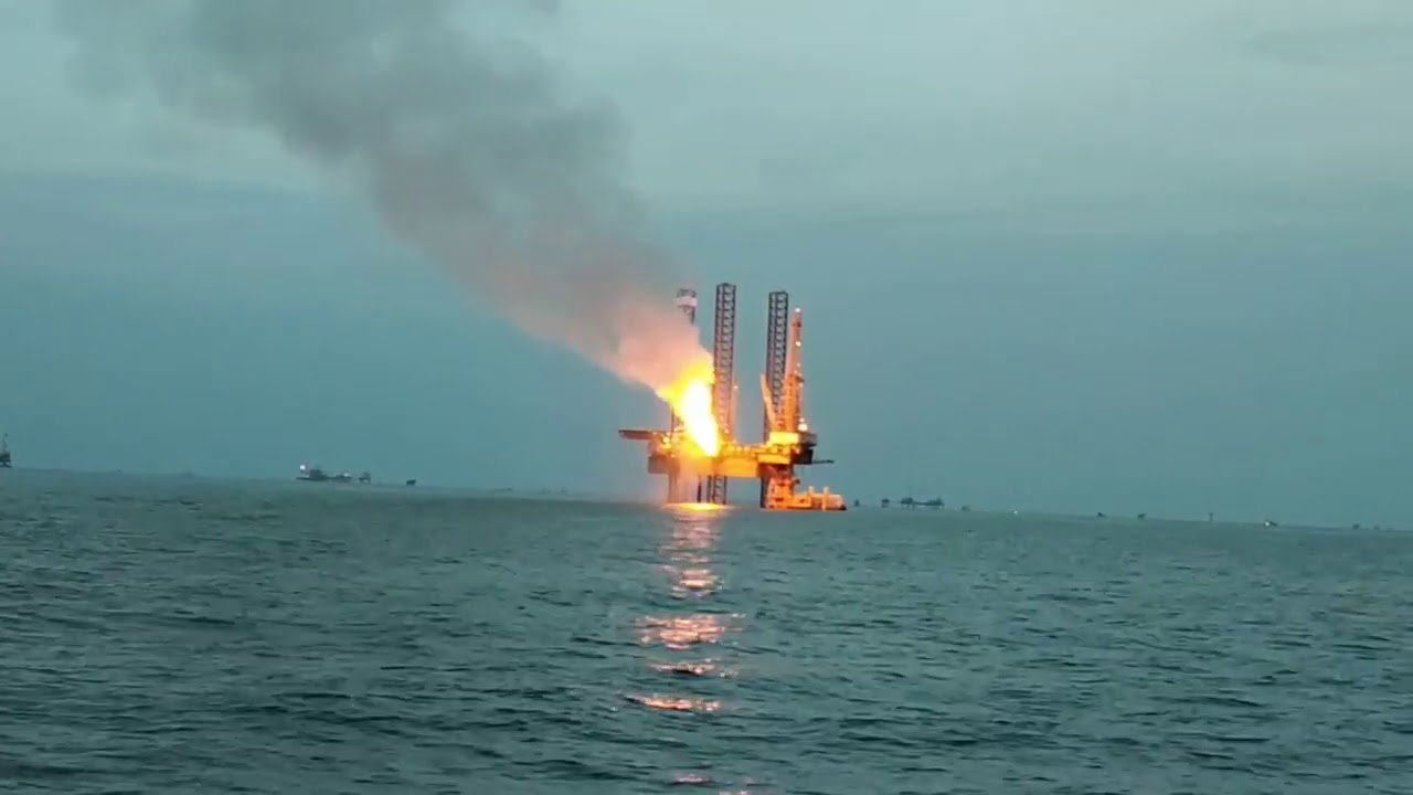 OFFSHORE RIG - YouTube