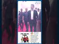 உலக தலைவர்கள் போல் கோட் சூட்டில் என்ட்ரி கொடுத்த விஜய்!