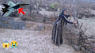 In the Heart of Snow and Wind, a Homeless Mother Finishes Her Shelter; What Will Happen to Her?