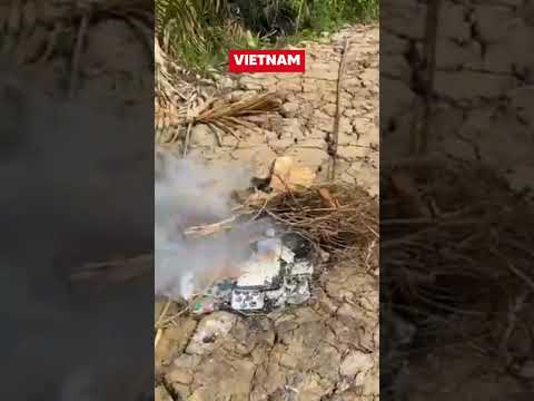 Video Libri cristiani bruciati in Vietnam