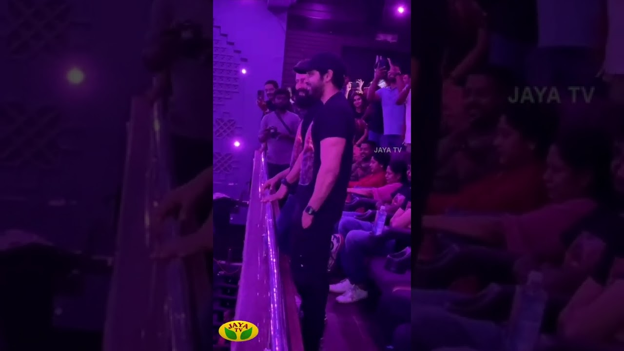 Chiyaan Vikram Theatre Visit 🔥🔥| 