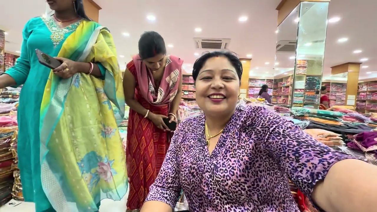 Shopping Time 🛍️ || Siliguri Bidhan Market 😍