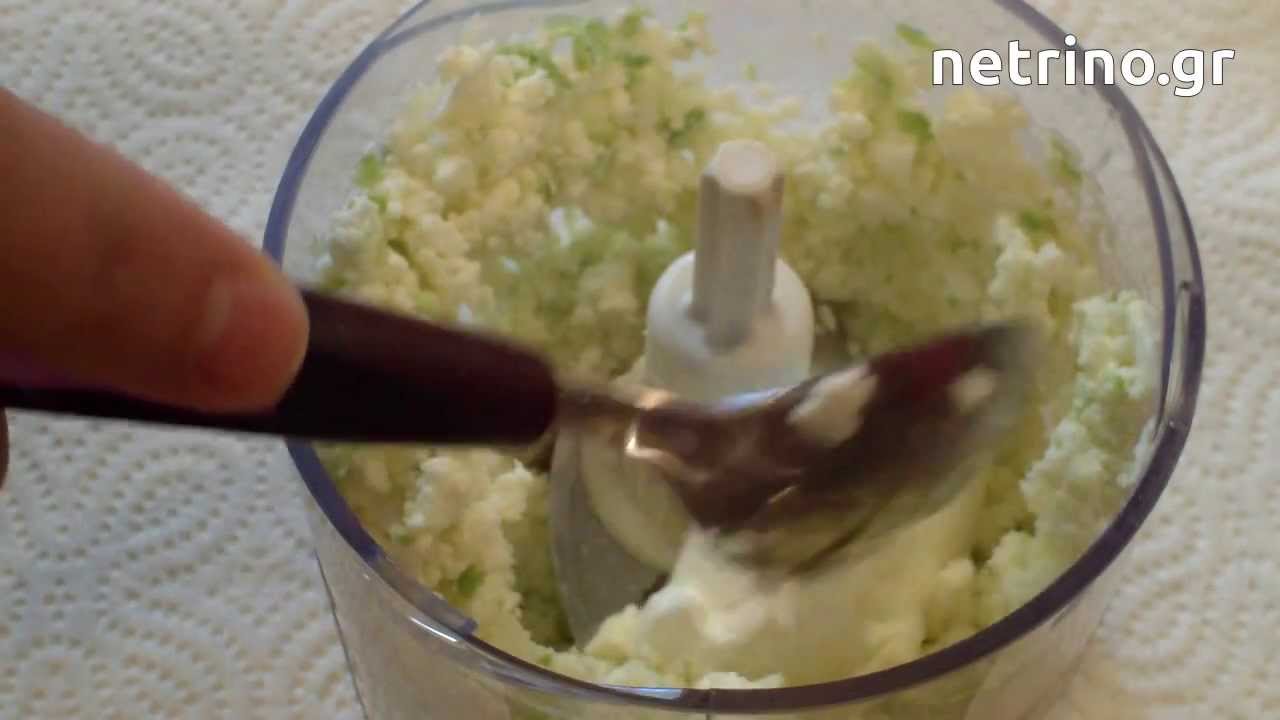 Εύκολη συνταγή τυροσαλάτας με πράσινη πιπεριά (όχι καυτερή)