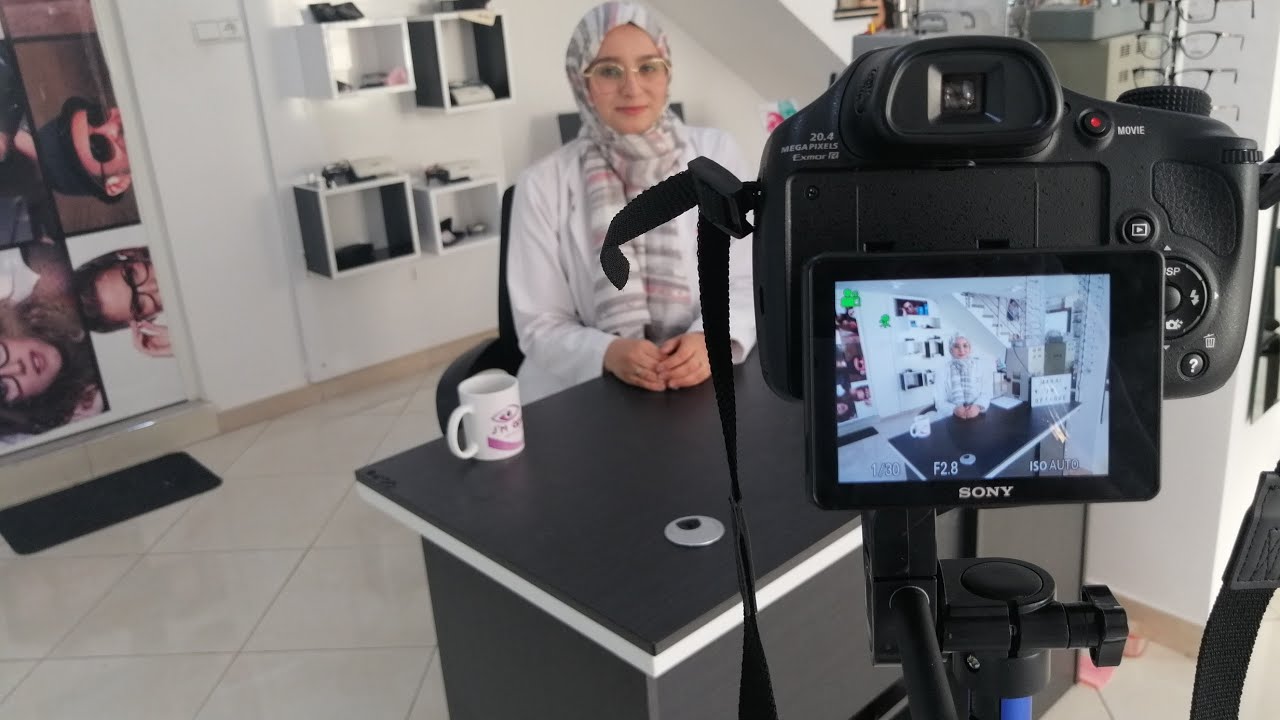 ما هو الفرق بين الزجاج و البلاستيك  (البصري-الطبي)  ؟؟ 🙄🤔