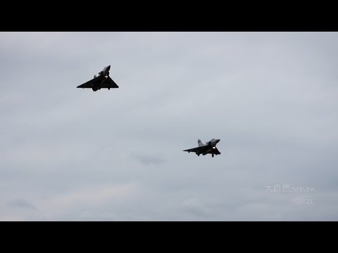 最後一刻，長機決定對民眾致意衝場~幻象降落阿雷U，嗨翻民眾! WOW SURPRISE! MIRAGE  2000 made a surprise Alley-Oop dedication pass