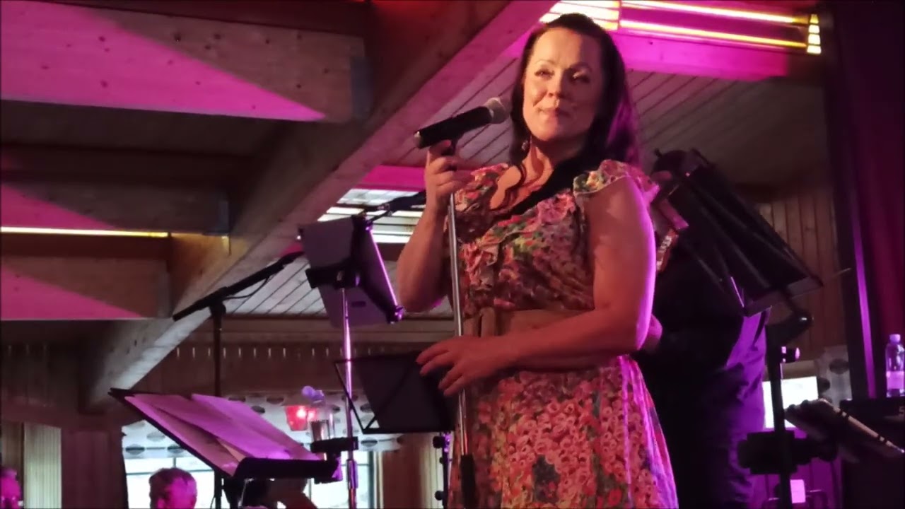 Heidi Pakarinen & Roulette - Unessain oon sun